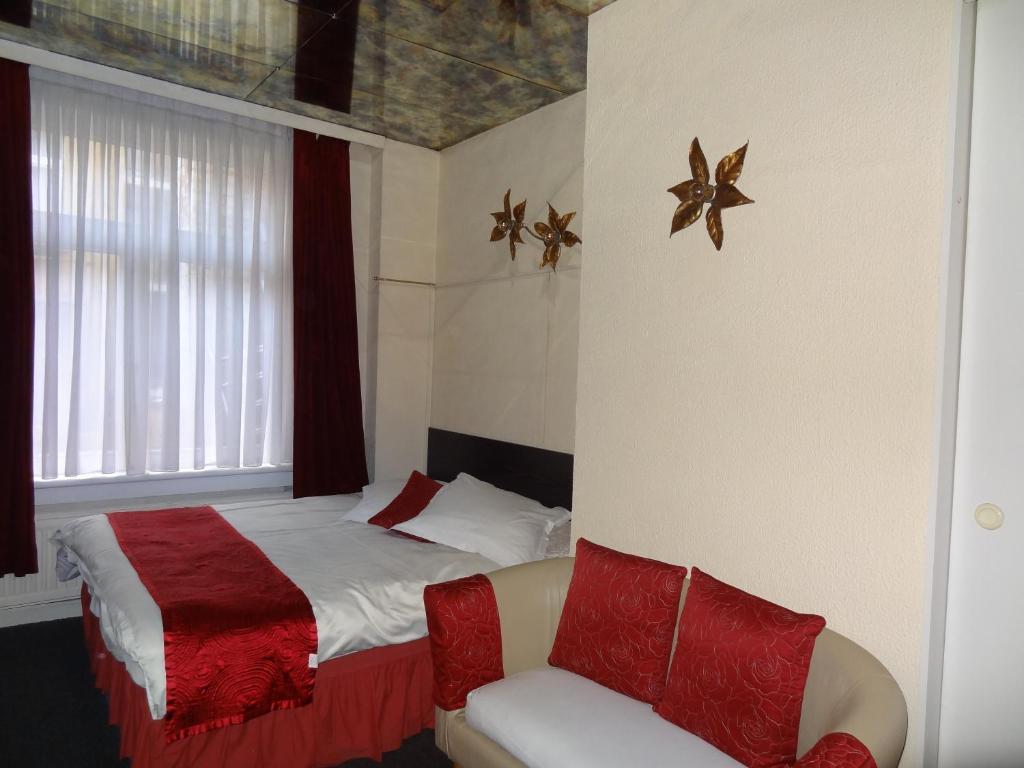 Logies Ocelot Hotell Oostende Rum bild