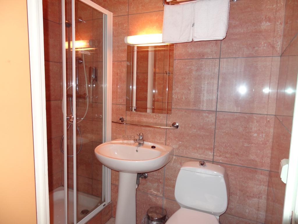 Logies Ocelot Hotell Oostende Rum bild